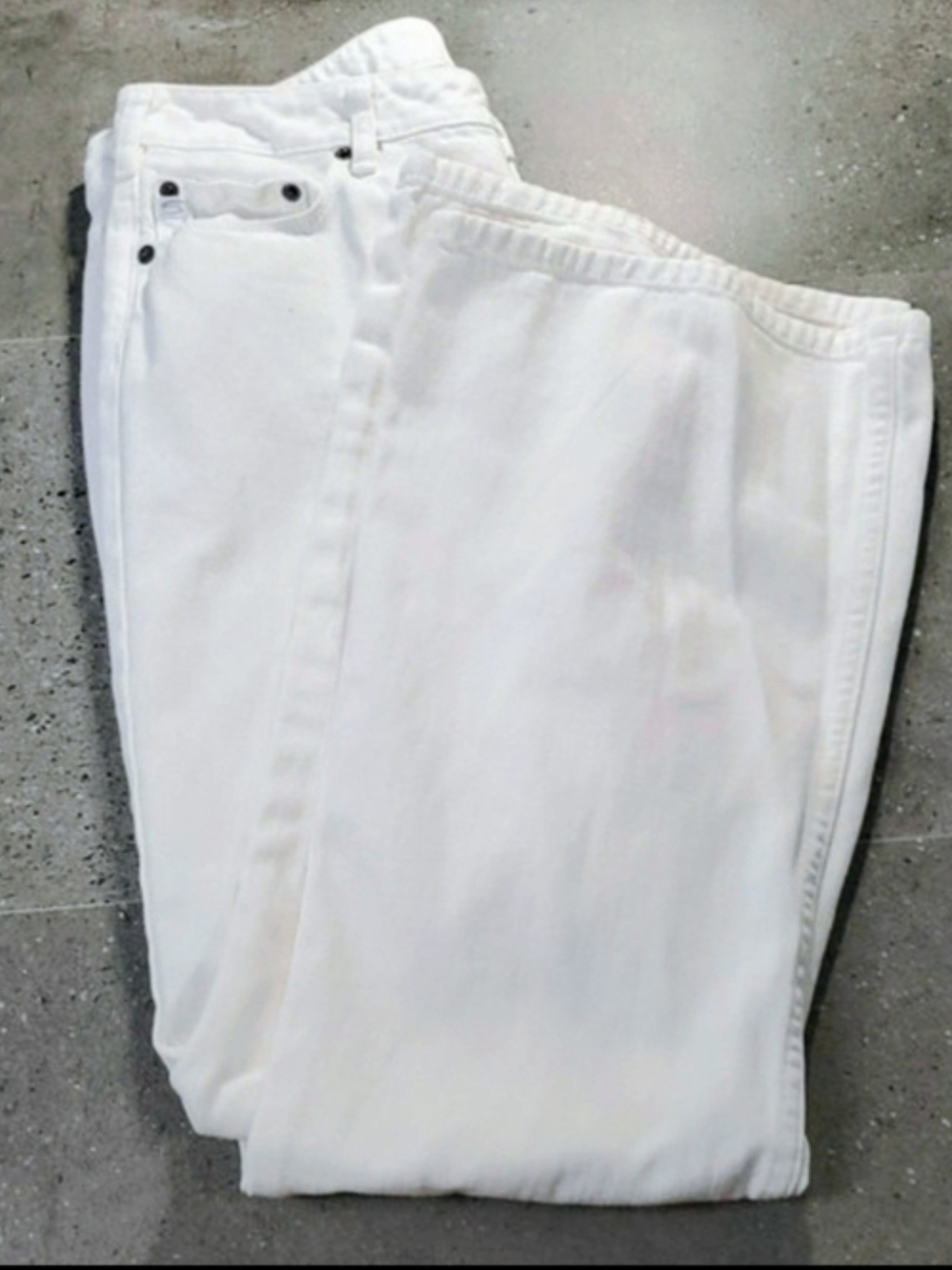 Silver Jeans  Women’s  30/33 White Denim Jeans